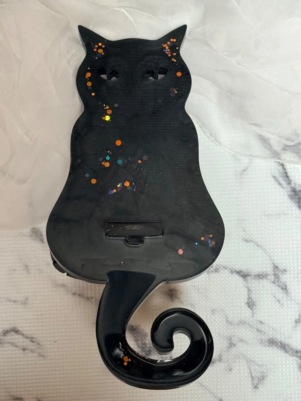 Resin cat candle holder